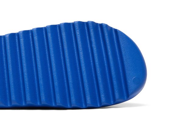 adidas Yeezy Slides ‘Azure’ ID4133