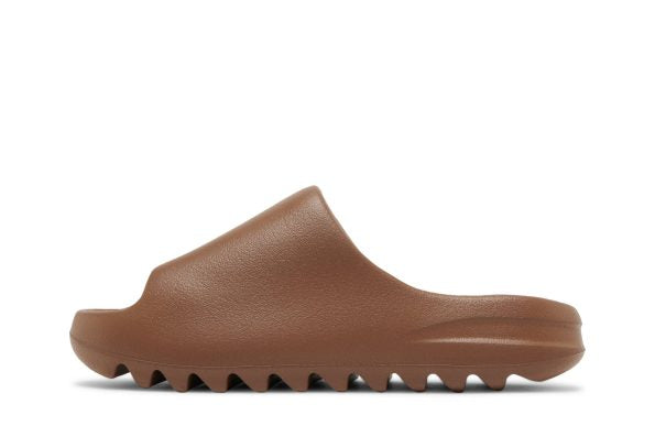ADIDAS YEEZY SLIDES ‘FLAX’ FZ5896 SKIDGE STORE