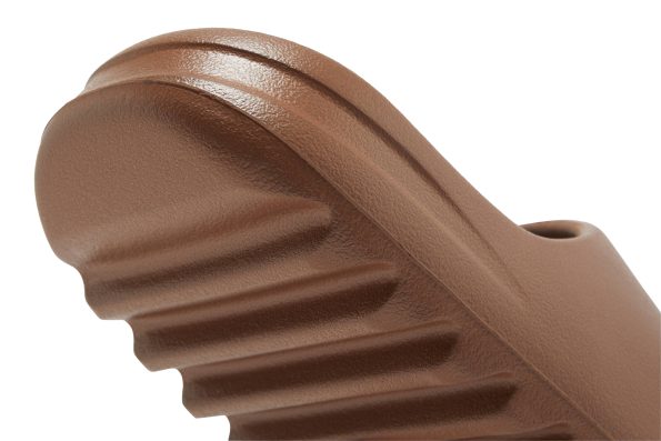 ADIDAS YEEZY SLIDES ‘FLAX’ FZ5896 SKIDGE STORE