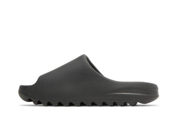 ADIDAS YEEZY SLIDES ‘ONYX’ HQ6448 SKIDGE STORE