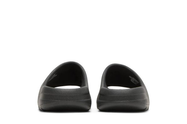 ADIDAS YEEZY SLIDES ‘ONYX’ HQ6448 SKIDGE STORE