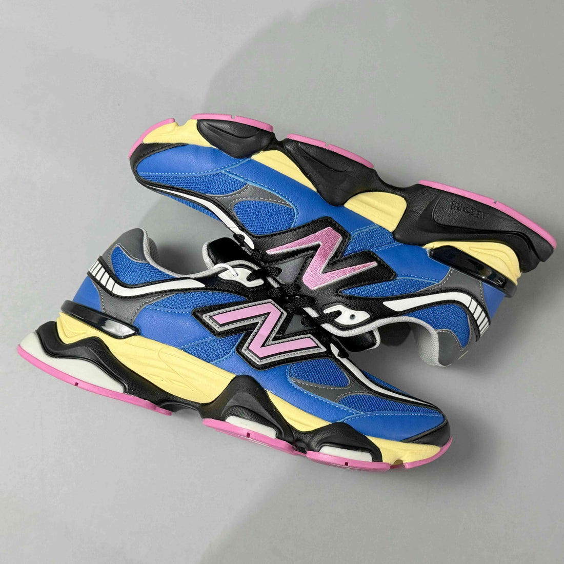 New Balance 9060 'Blue Oasis Real Pink' - Banlieue91